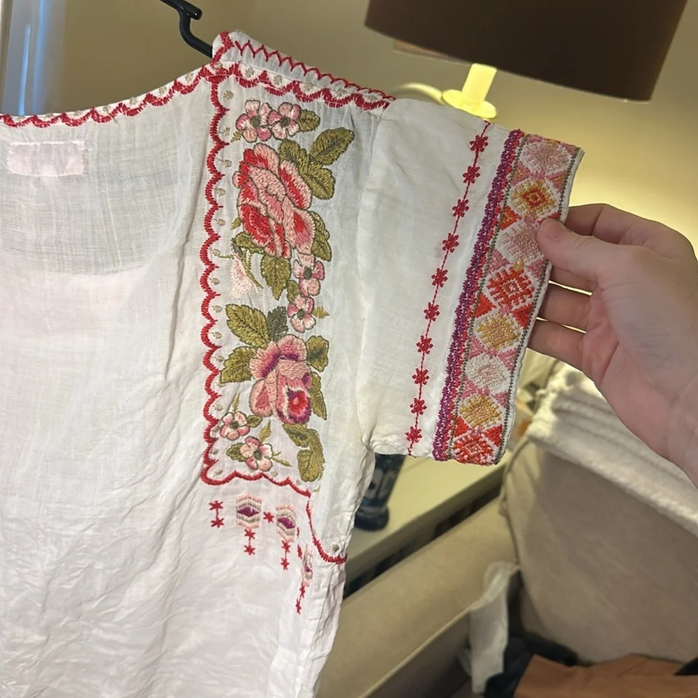 Johnny Was Workshop have already ordered linen white blouse flaw 3 faint spots - Picture 8 of 8